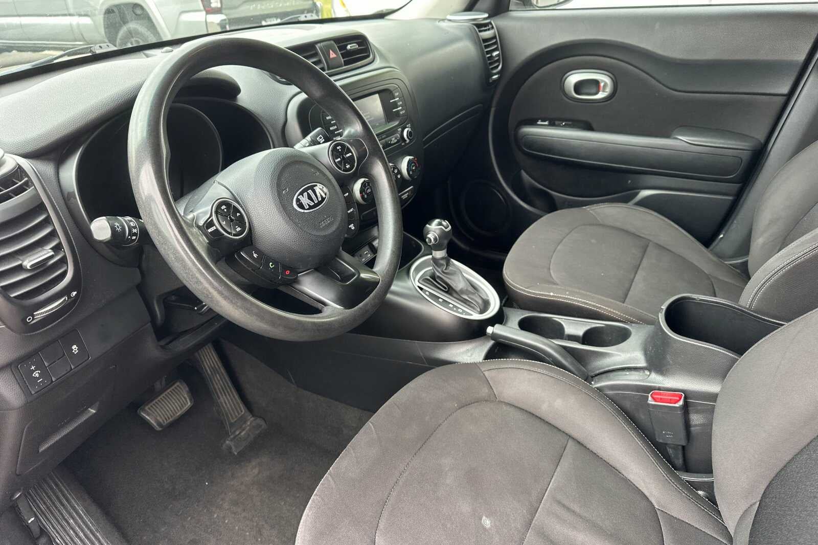 2016 Kia Soul Base