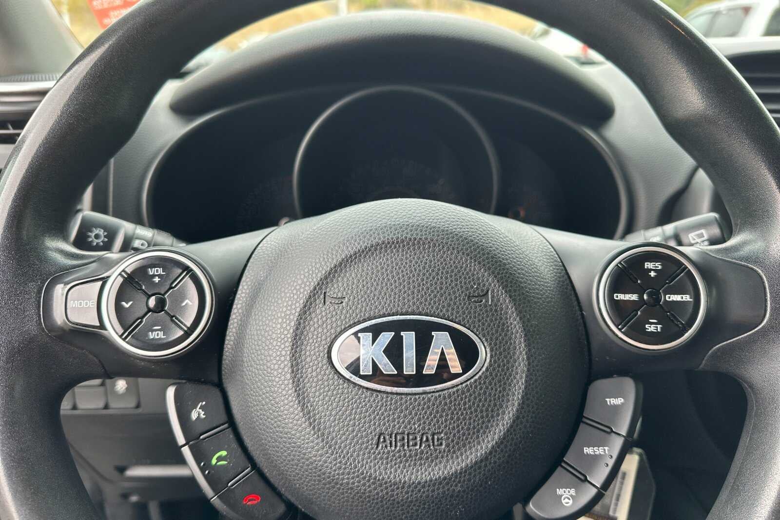 2016 Kia Soul Base