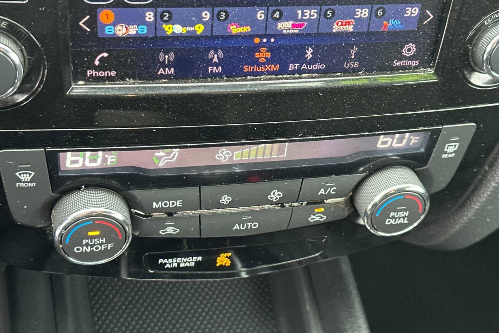 2018 Nissan Rogue SV