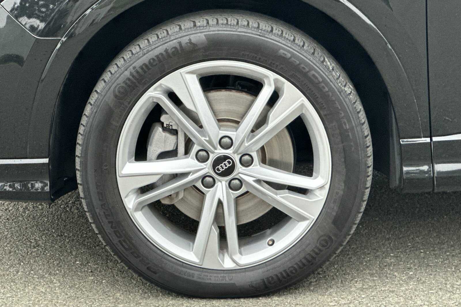 2022 Audi Q3 S line Premium