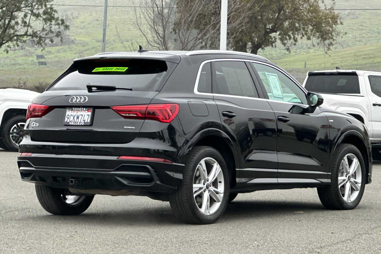 2022 Audi Q3 S line Premium