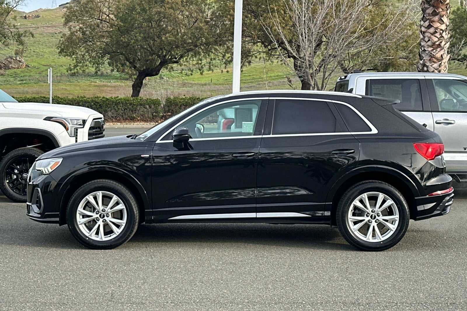 2022 Audi Q3 S line Premium Plus