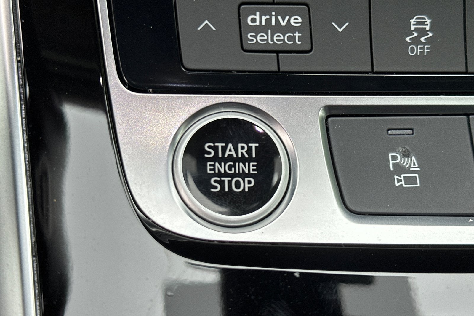 2023 Audi Q7 Premium Plus