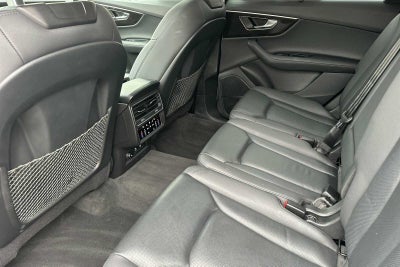 2023 Audi Q7 Premium Plus