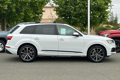 2023 Audi Q7 Premium Plus
