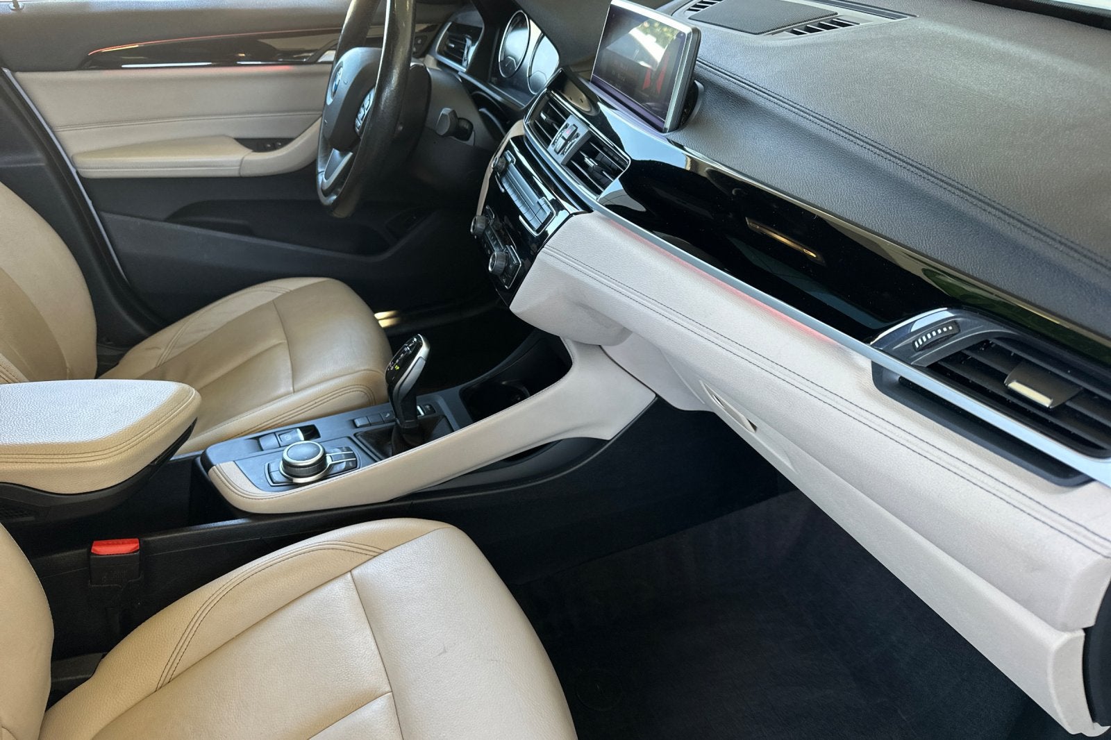 2020 BMW X1 sDrive28i