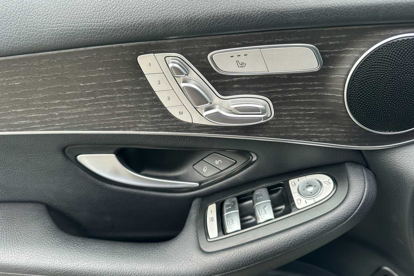 2020 Mercedes-Benz GLC GLC 300