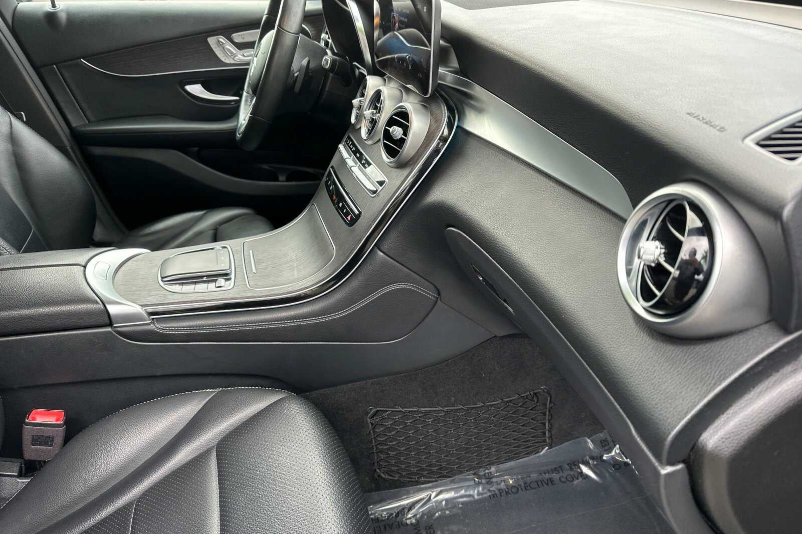 2020 Mercedes-Benz GLC GLC 300